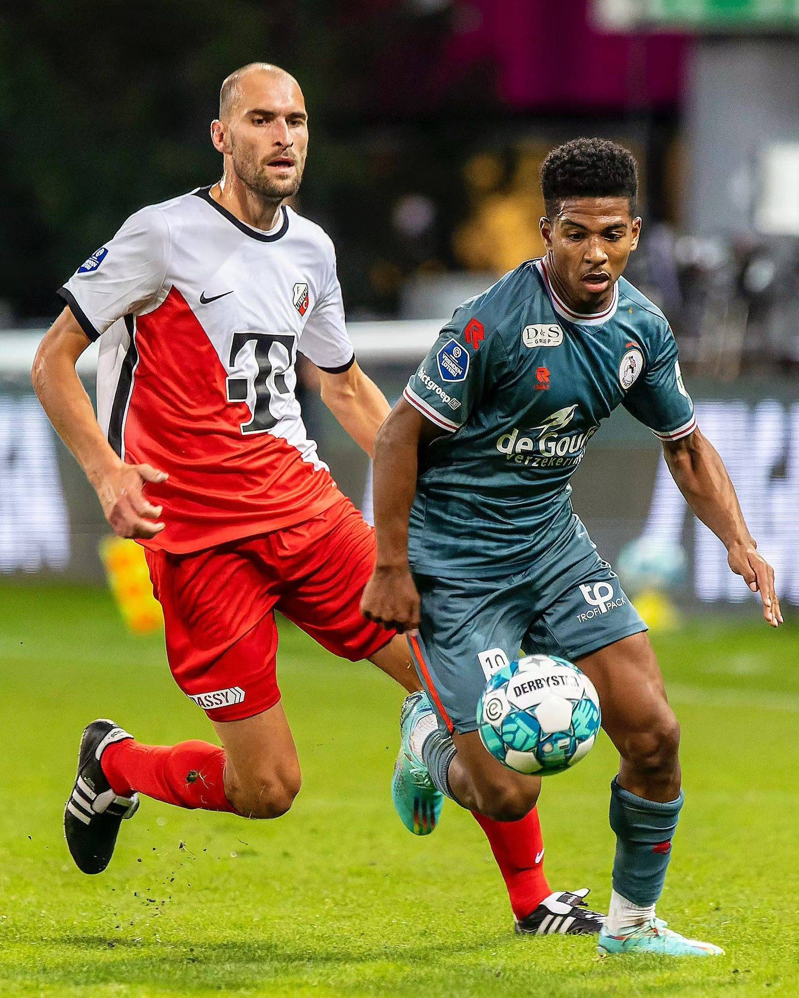 它们更多反 它们更多反